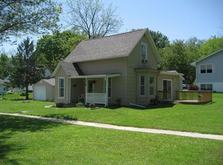 276 10th St, Marion, IA 52302