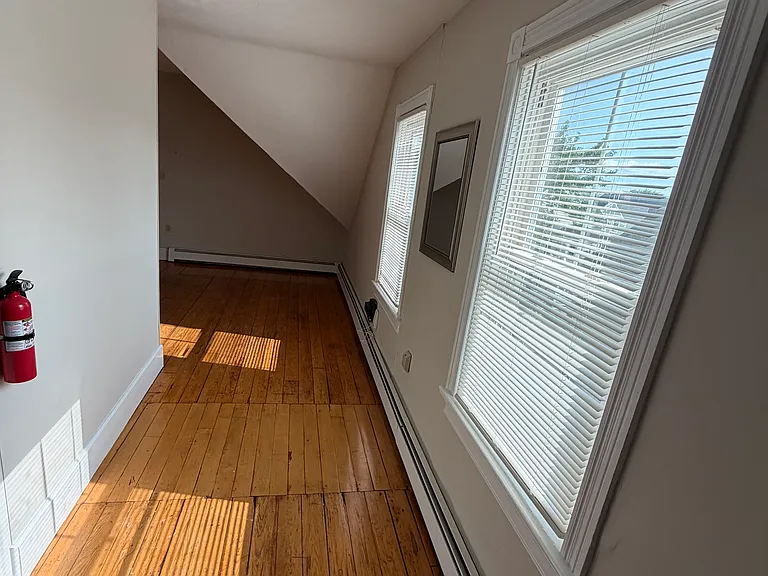 19 Preston St #3 — Photo 9