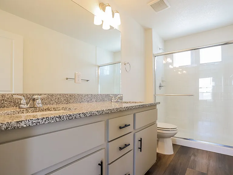 18601 E 47th Pl — Photo 14