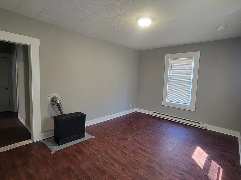 162 Rollstone St #1A — Photo 7