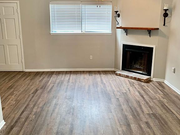 2nd image of 110 W Bayou Pkwy APT 606