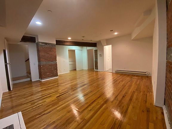 3rd image of 320 E 65th St APT 116