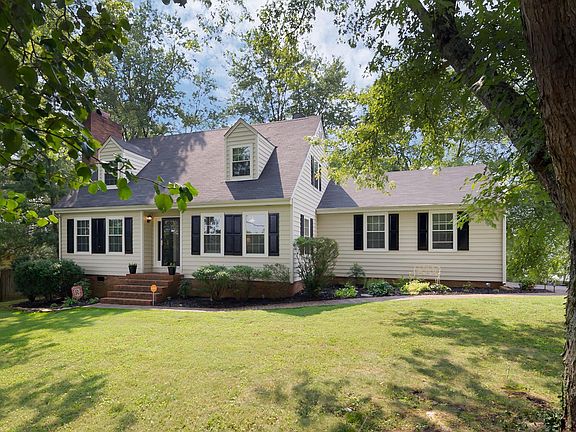 2nd image of 1118 Ridgeway Cir