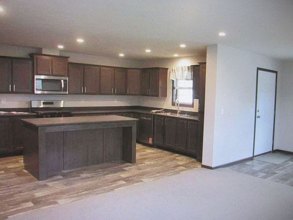 2nd image of 6027 S Prestwick Pl