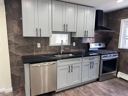 1st image of 356 Westside Ave #2