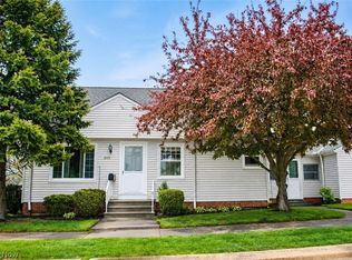 3435 Center Dr, Parma, OH 44134