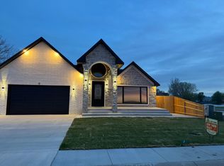 350 Wind Ridge Ct, Liberal, KS 67901