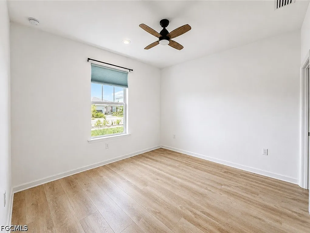 3 bed, 3.0 bath, 2163 sqft, $3,000 — Photo 4