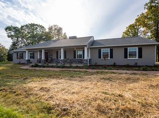 1912 Seaver Rd, Kingsport, TN 37660