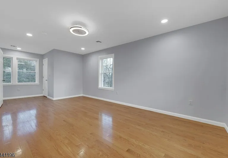 1 Kinderkamack Rd — Photo 23