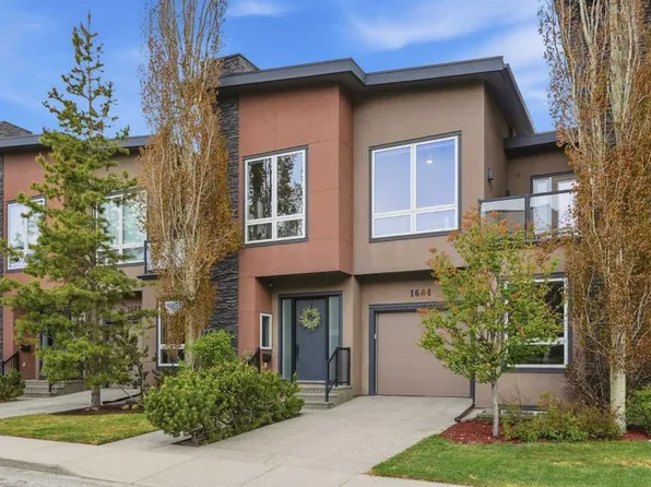 1684 S 37th Ave SW, Calgary, AB T2T 5P5