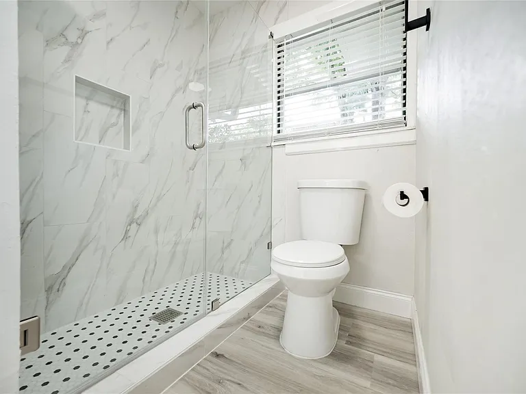 5027 Darnell St — Photo 11