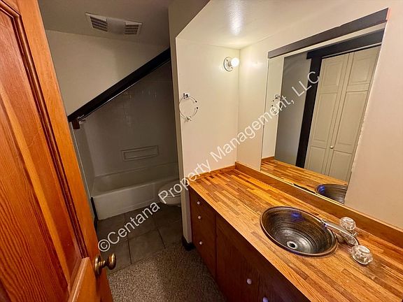 4th image of 2420 7th Ave N Unit 3