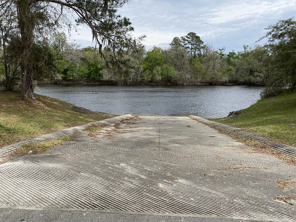 2nd image of SE Wild Turkey Rd