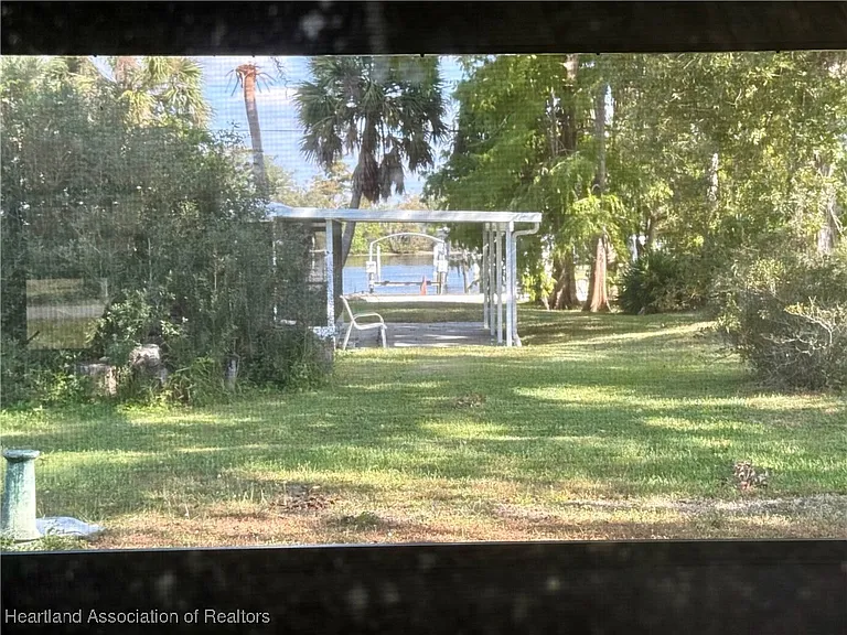 10345 SW Riverview Cir — Photo 14
