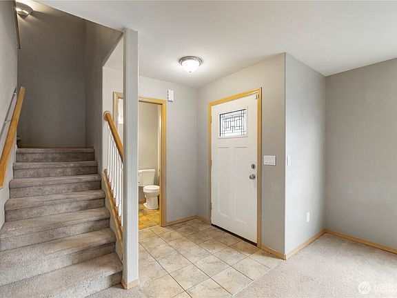 4th image of 18114 97th Avenue E