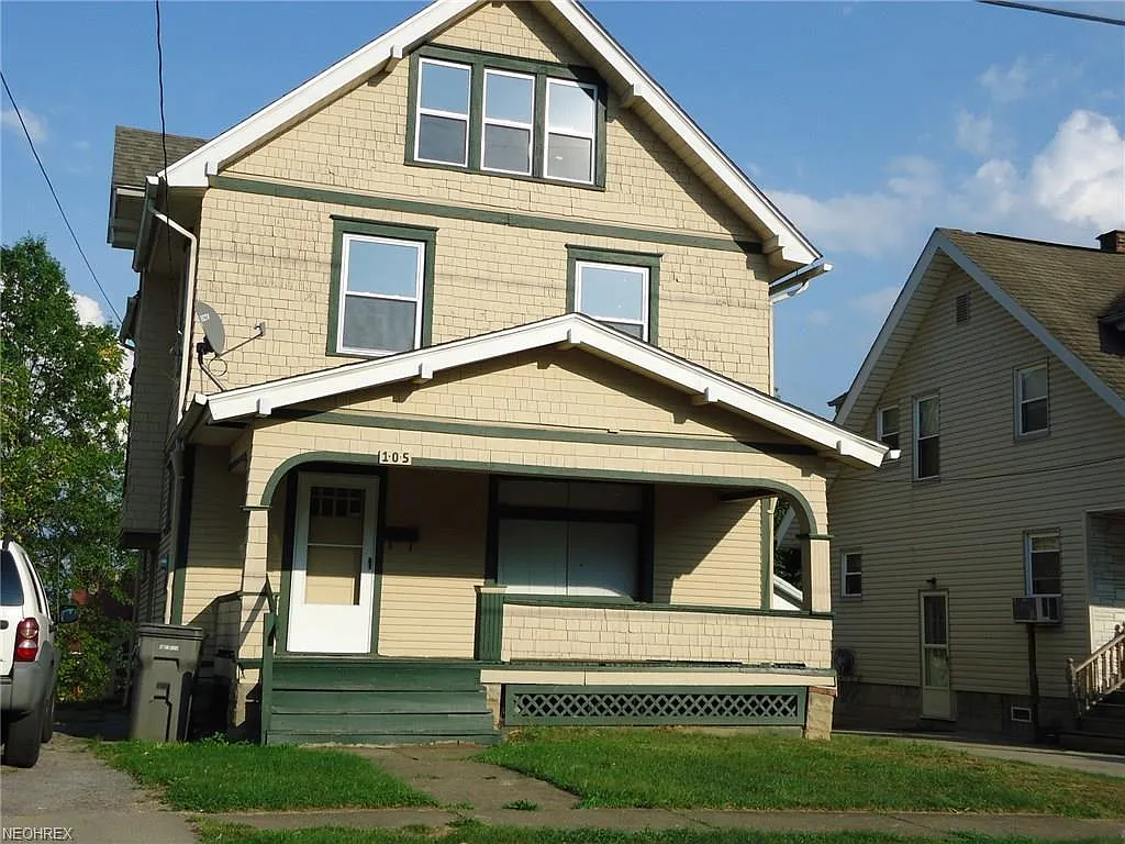 105 S Portland Ave photo 1
