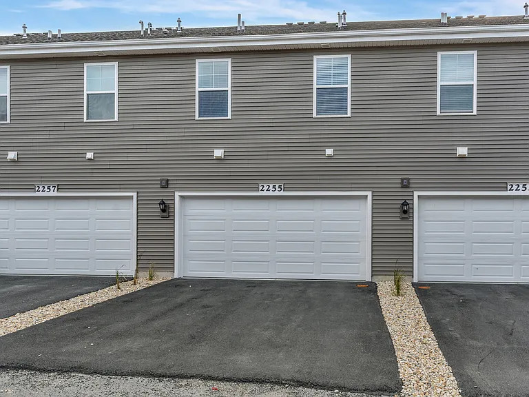 2255 Riesling Rd — Photo 3