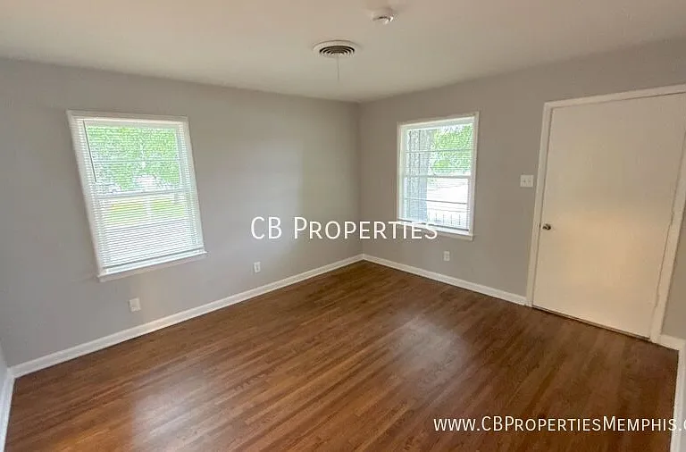 2208 Cassie Ave — Photo 4