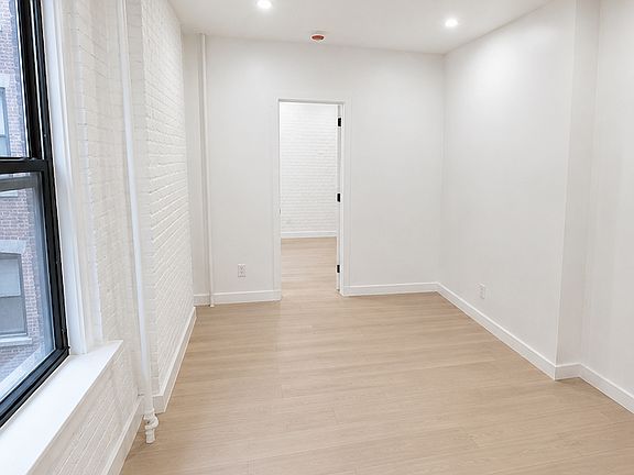 2nd image of 280 Mulberry St APT 4E