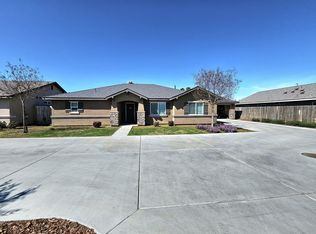 851 N Creekview St, Porterville, CA