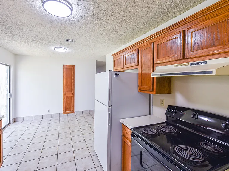 512 Carson Rd — Photo 4