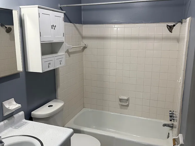 1158 Vaughn St #A — Photo 5