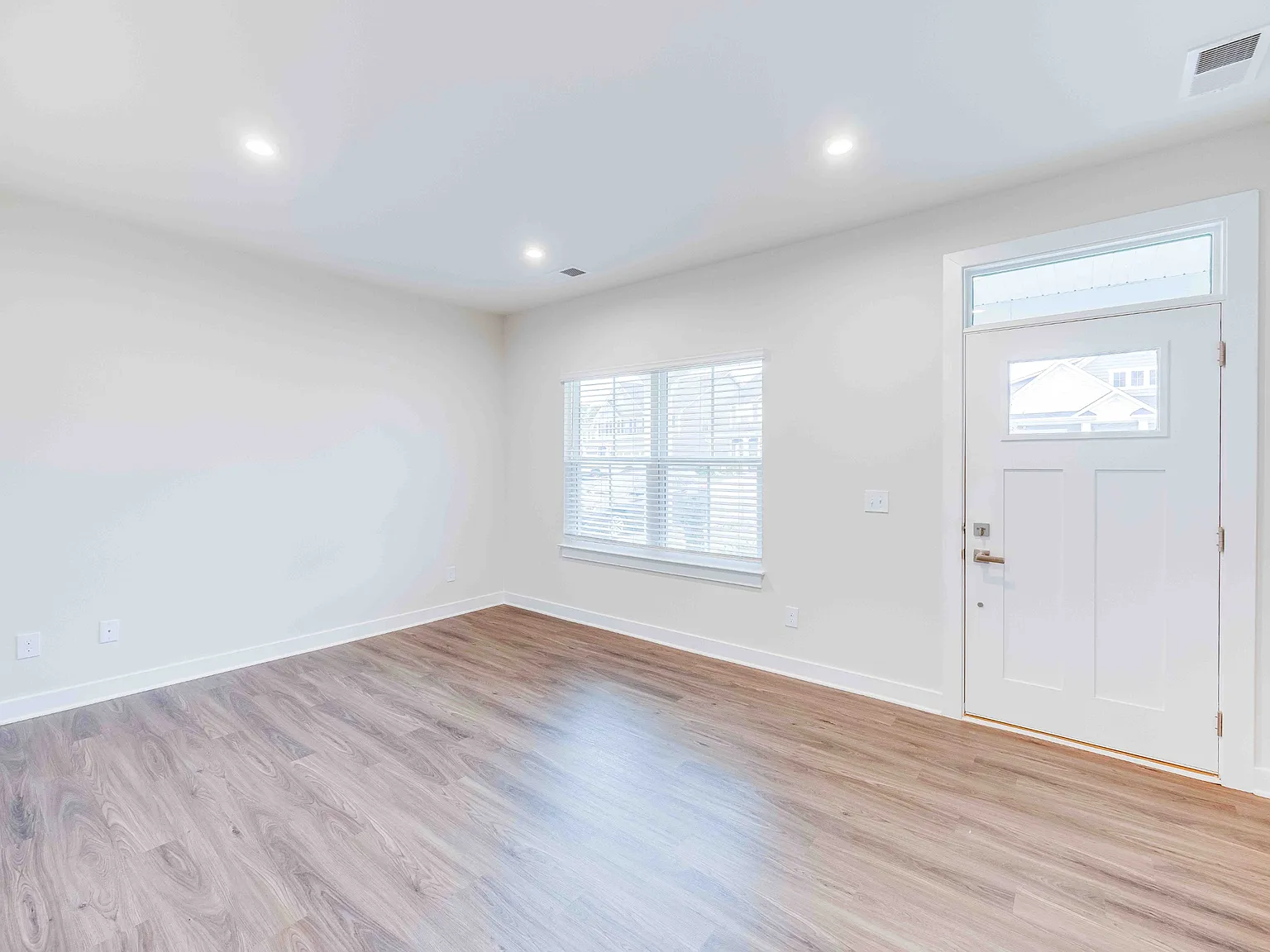 317 Wyandot Way *1 - 1 — Photo 2