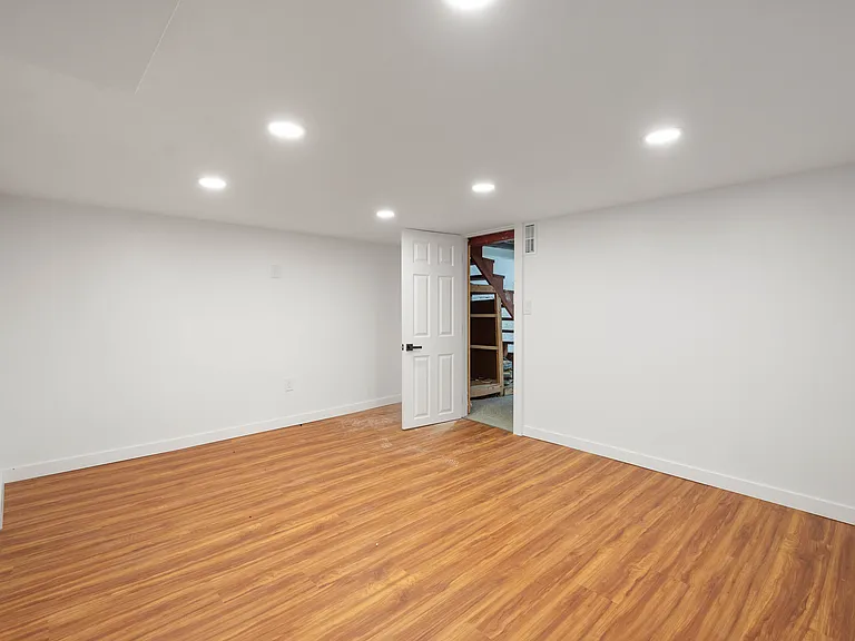 147 Clairmont Ave — Photo 22