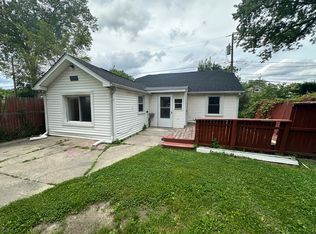 7553 Orchard Ave, Warren, MI 48091