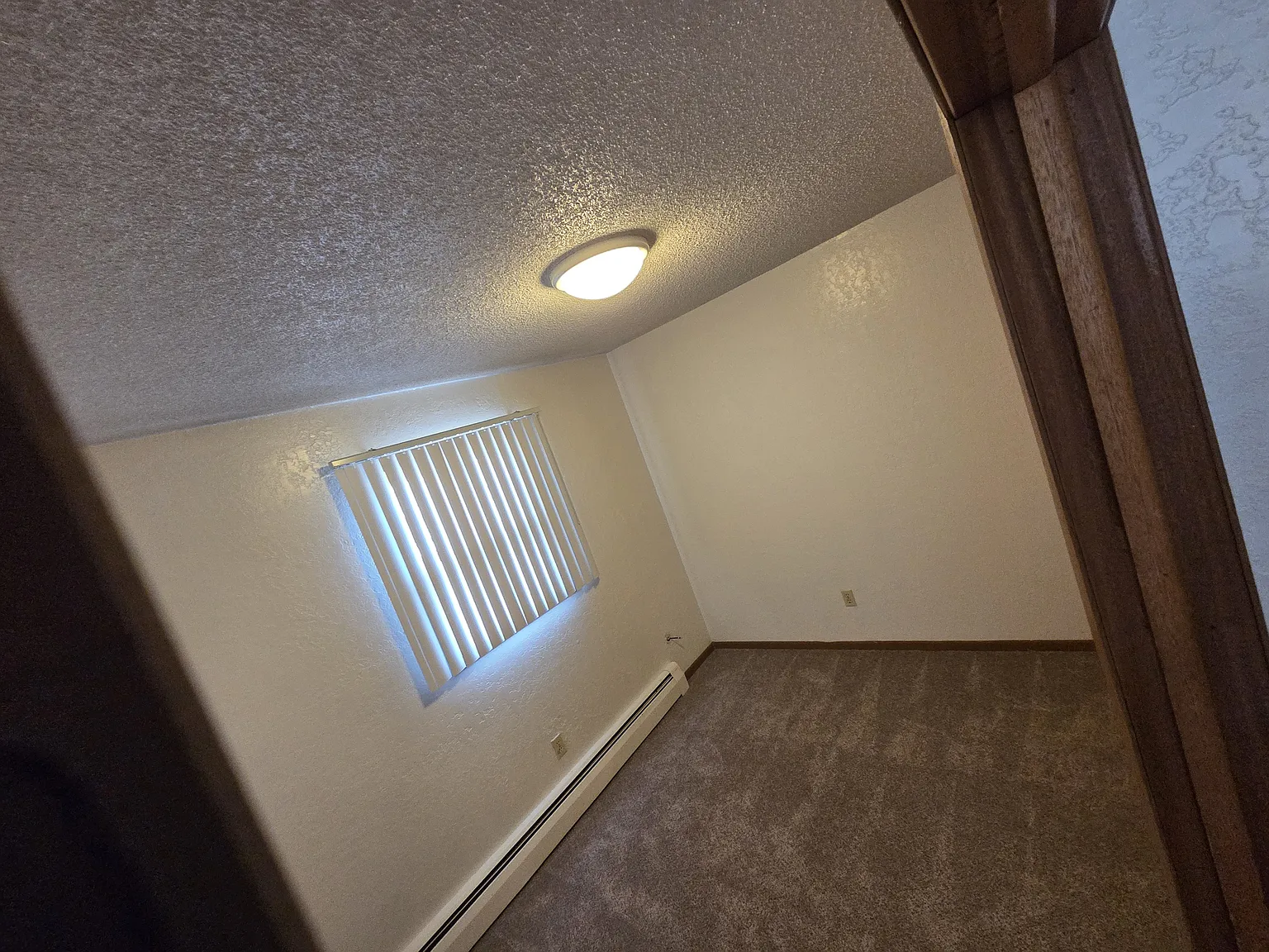 913 2nd St E — Photo 4