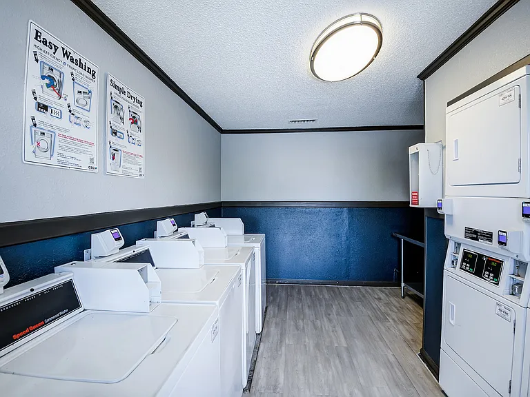 Alturas Eleventh — Photo 13
