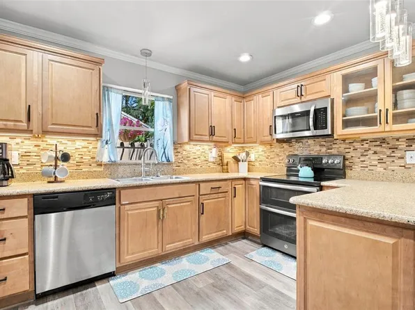717 CAROLINA AVENUE, TARPON SPRINGS, FL 34689