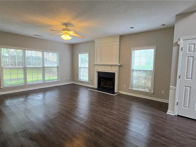 11620 Bentham Ct — Photo 2