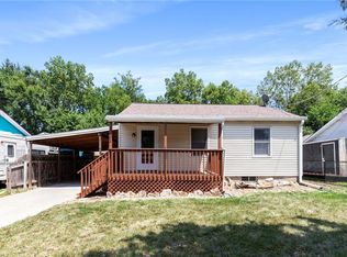 2222 S Ocheltree St, Olathe, KS 66061
