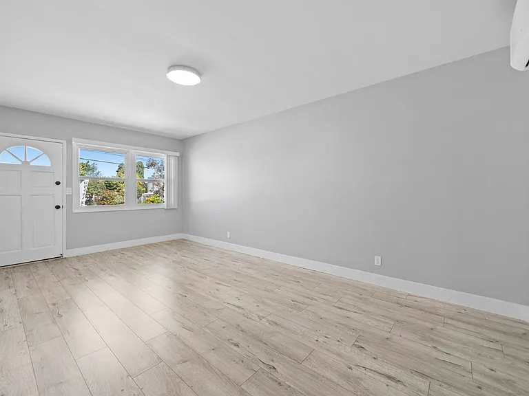 1612 Orange Ave — Photo 5