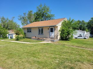 722 Newman Ave, Cedar Falls, IA 50613