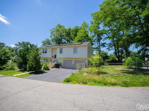 98 Hillsdale Ter, Keyport, NJ 07735