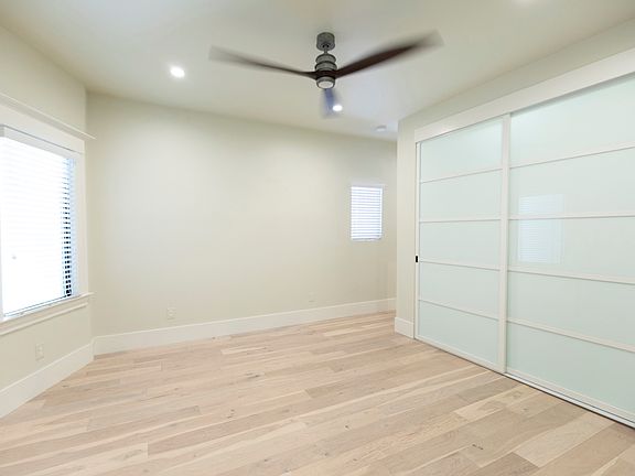 3rd image of 2109 J St Ste 202