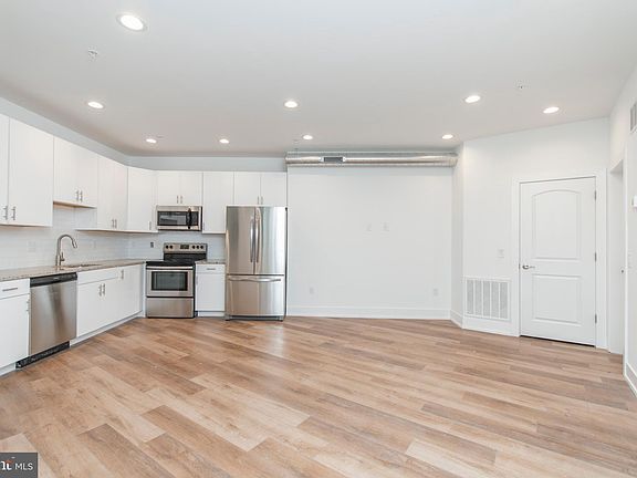 2nd image of 1804 E Passyunk Ave #2F