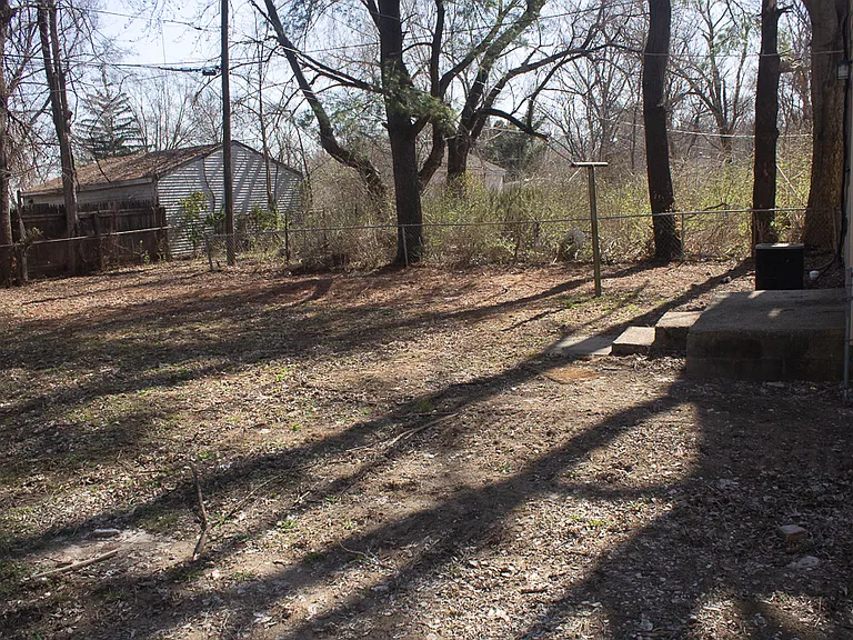 1105 Richard Dr — Photo 3