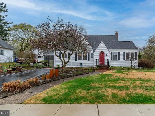 5 N Lanning Ave, Hopewell, NJ 08525