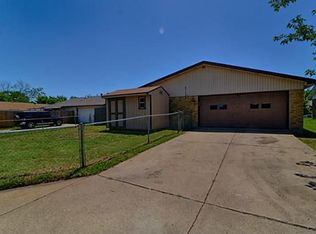 8915 High Plain Ln, Dallas, TX 75249