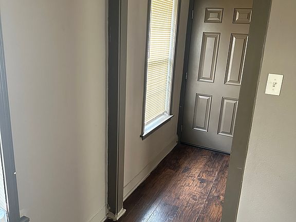 4th image of 3213 Stonewall St