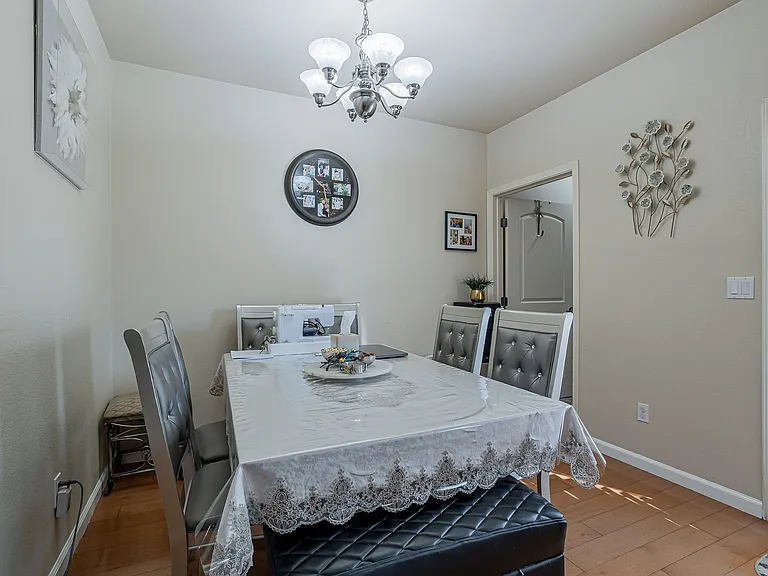 Spacious 3-Bedroom Townhouses in a Gated Community located in Rancho Cordova, CA — Photo 3