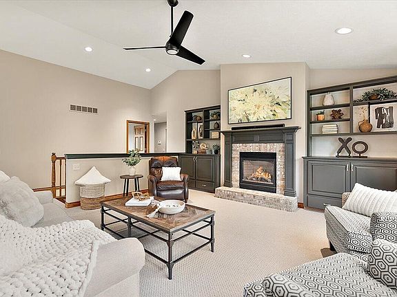 2nd image of 89 Summerwyn Dr SE