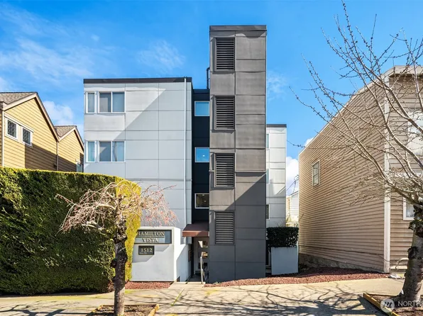 1512 California Avenue SW #301, Seattle, WA 98116