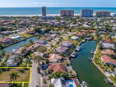 837 Wintergreen Ct, Marco Island, FL, 34145