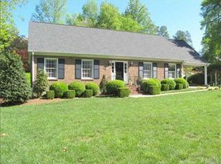 909 Indian Trail Dr, Raleigh, NC 27609