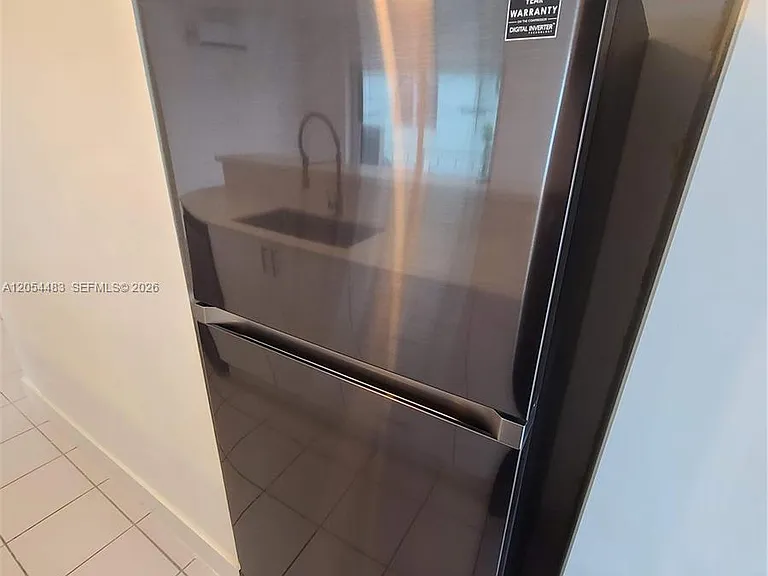 901 10th St #8 — Photo 10